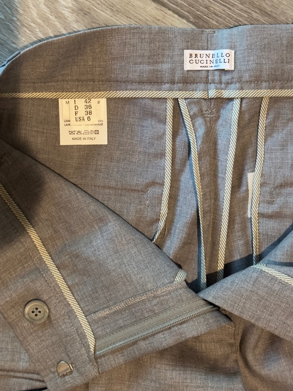 Brunello Cucinelli Women’s Slacks - Picture 2 of 3